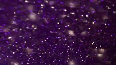 Bulanık lens parıltısı. Parlak bir parıltı. Kaleydoskop üzerinde yanıp sönen çok renkli ışıltı ışığı Soyut Bokeh ışık arkaplanı.