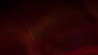 Bulanık ışık parlıyor. Odaklanamayan mercek patlaması. Kırmızı mavi, mor, parlak, parlak bokeh daireler koyu siyah, soyut arka planda parlıyor..