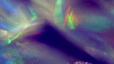 Gökkuşağı sızıntısı. Görüntü hologramı örtüşüyor. Renkli kırılma hafif folyo disko parlak arka plan. Spektrum parlaklık canlı parlaklık dokusu.