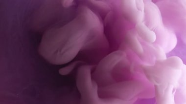 Sisi karıştır. Buhar boyası. Soyut sanat akrilik yaratıcı ruhani arka planda dönen suda çözünmüş pembe duman mürekkebi dokusu..