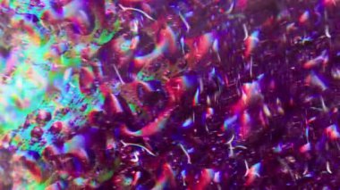 Renkli damlama. Odaklanamayan ıslak arka plan. Işıl ışıl pembe sıvı. Bulanık modern ışığın üzerine düşen cam kırıkları. Bokeh efektli..