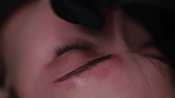 Permanent Makeup Eyebrow Wrap Anesthesia — Stock Video