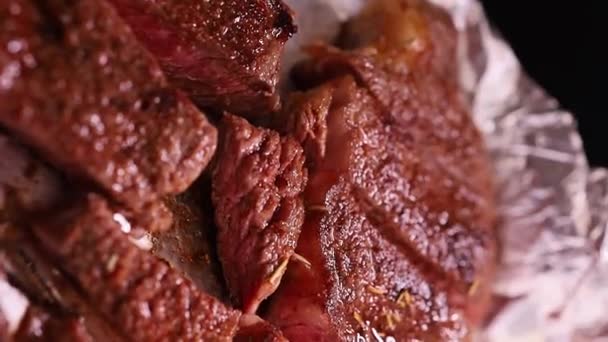 Trozos Filete Rodajas Filete Ternera Joven Tierno Corte Carne — Vídeo de stock