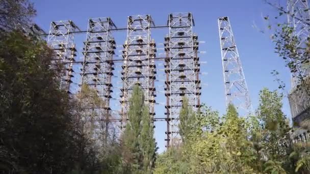 Zoom Auf Bäume Des Duga Radarsystems Einem Verlassenen Militärstützpunkt Der — Stockvideo