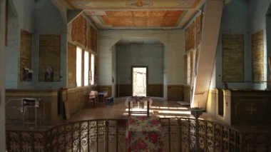 Pripyat, Çernobil, Ukrayna 'da terk edilmiş bir ortodoks kilisesine yakınlaş.