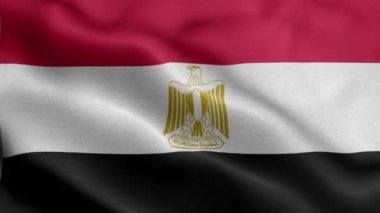 Mısır bayrağı rüzgarda dalgalanıyor.