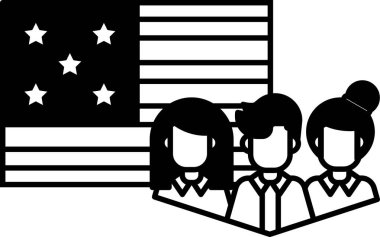 Bir grup insan Amerikan bayrağının önünde duruyor. Bayrak siyah ve beyaz.