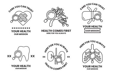 Ortasında büyüteç olan bir dizi sağlık kartı.