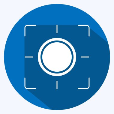 Simge yakınlaştırması. Fotoğrafçılık sembolüyle ilgili. Uzun gölge tarzı. Basit dizayn edilebilir. Basit resimleme