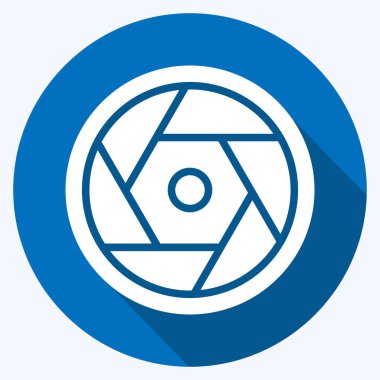 Simge kamera lensleri. Fotoğrafçılık sembolüyle ilgili. Uzun gölge tarzı. Basit dizayn edilebilir. Basit resimleme