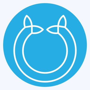 Simge Nalı. Kelt sembolüyle ilgili. Mavi gözlü. Basit dizayn edilebilir. Basit resimleme