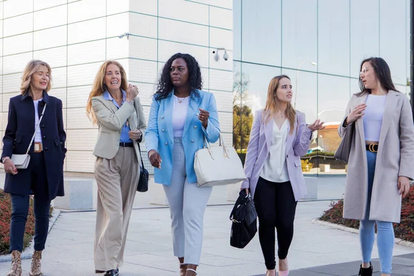 Group Five Business Woman Walking Outdoors Street Modern City High — Stock Photo, Image