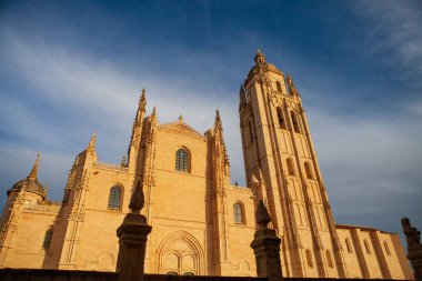 İspanya, Segovia 'nın tarihi merkezinin manzarası. Yüksek kalite fotoğraf