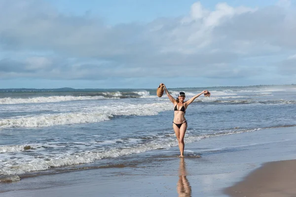 Adult Woman Bikini Walking Strong Sunlight Guaibim Beach City Valenca —  Fotos de Stock