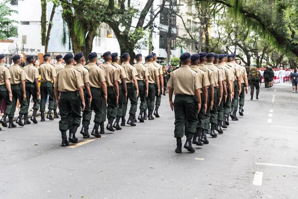ブラジル バヒア州サルバドール 2022年9月7日 ブラジル軍の将校は バヒアのサルバドールで独立記念式典中にパレードを見ています — ストック写真
