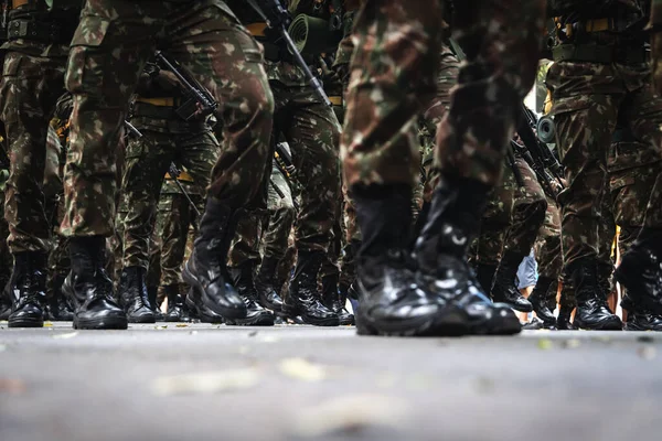 브라질 살바도르 2022 브라질 군인들 독립을 기념하기 바히아 살바도르의 거리를 — 스톡 사진