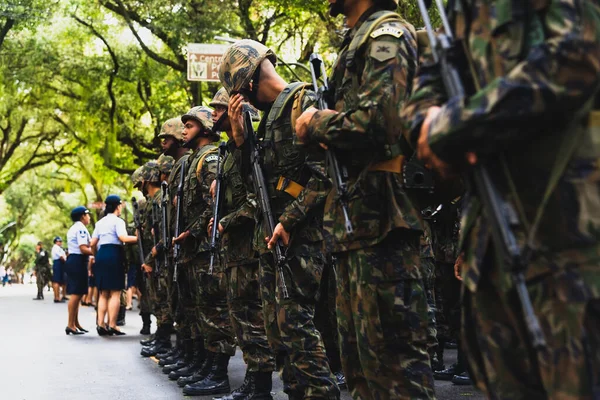 Salvador Bahia Brasil Setembro 2022 Soldados Exército Brasileiro Estão Repouso — Fotografia de Stock