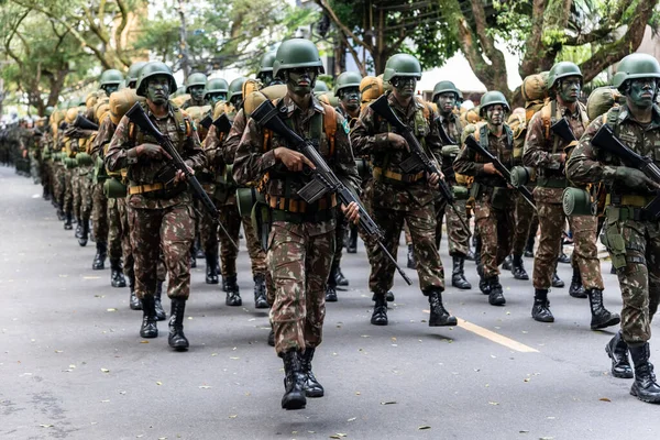 Salvador Bahia Brasil September 2022 Tentara Brasil Berbaris Dengan Senjata — Stok Foto