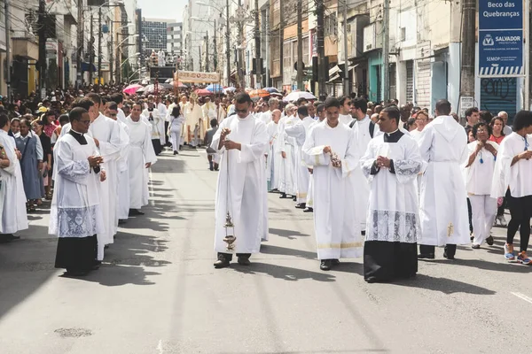 Salvador Bahia Brasil Mayo 2016 Sacerdotes Seminaristas Católicos Participan Procesión — Foto de Stock