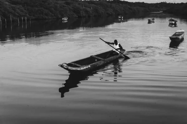 Aratuipe Bahia Brazil August 2018 Black White Photograph Fisherman Paddling — Stock Photo, Image