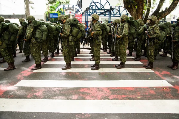 Сальвадор Баїя Бразилія Вересня 2016 Року Бразильські Солдати Стоять Перехресті — стокове фото