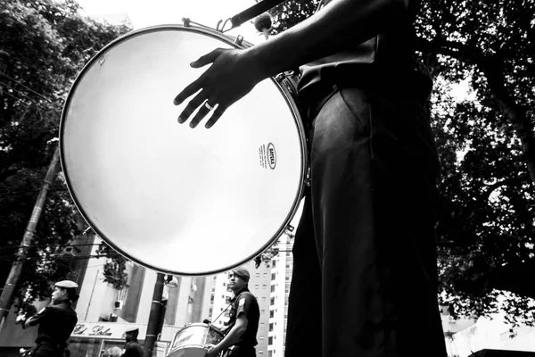 stock image Salvador, Bahia, Brazil - September 07, 2016: Police musicians are playing percussion instrument during the Brazilian Independence Day celebrations in the city of Salvador, Bahia.