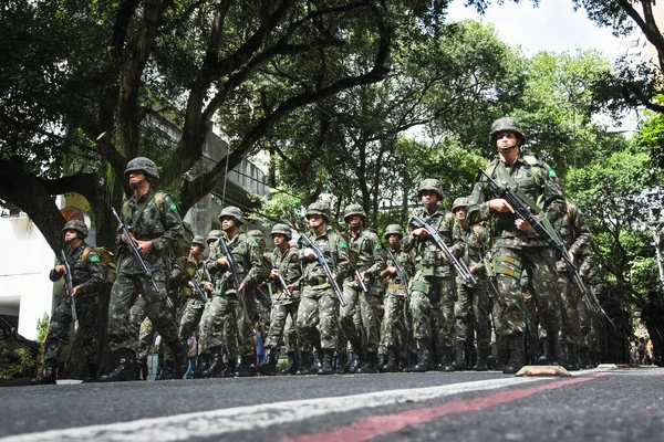 Salvador Bahia Brasil Septiembre 2016 Vista Baja Soldados Del Ejército —  Fotos de Stock