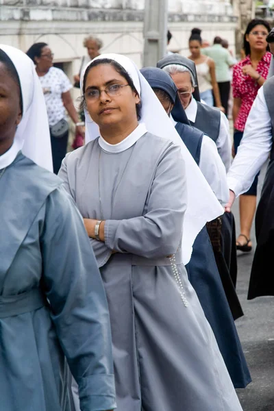 Salvador Bahia Brazilië Mei 2016 Katholieke Nonnen Lopen Rij Tijdens — Stockfoto