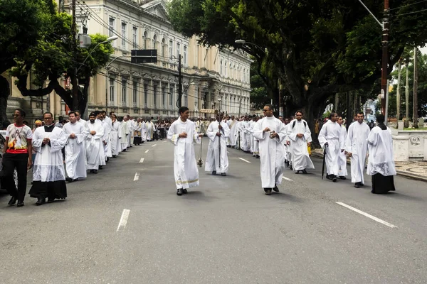 Salvador Bahia Brasil Mayo 2016 Sacerdotes Caminando Procesión Durante Celebración — Foto de Stock