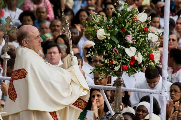 Salvador Bahia Brazil May 2016 Catholic Priest Celebrating Corpus Christi — Photo