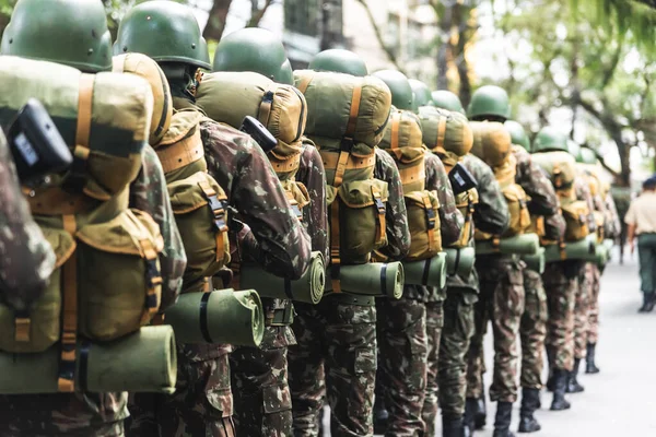 萨尔瓦多 巴西巴伊亚州 2022年9月7日 在巴西独立日阅兵式上看到身穿战衣的陆军士兵 萨尔瓦多 巴伊亚州 — 图库照片