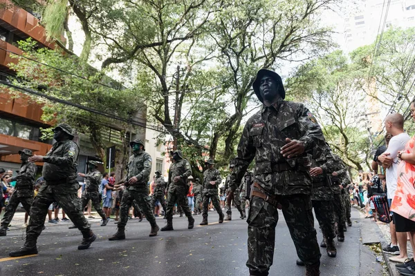 ブラジル バヒア州サルバドール2022年9月7日 ブラジル独立記念日パレード中の軍隊の特殊部隊兵士がバヒアのサルバドールで行進 — ストック写真