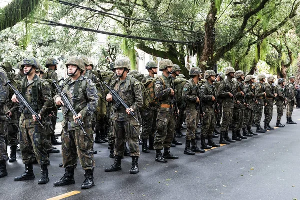 Salvador Bahia Brasil Setembro 2022 Tentara Dipersenjatai Dan Berdiri Menunggu — Stok Foto