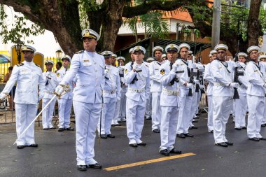 Salvador, Bahia, Brezilya - Setembro 07, 2022: Silahlı Kuvvetler Yüksek Komutanlığı, Salvador şehrindeki Brezilya Bağımsızlık Günü geçit töreninden önce birlikleri gözden geçiriyor.