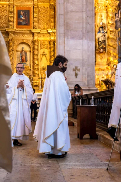 stock image Salvador, Bahia, Brazil - June 16, 2022: Priests and seminarians are seen inside the Catedral Basilica to celebrate a mass in honor of Corpus Christi, in the city of Salvador, Bahia.