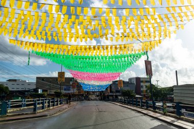 Valenca, Bahia, Brezilya - 24 Haziran 2022: Valenca, Bahia 'daki Festa Junina de Sao Joao için dekorasyon.