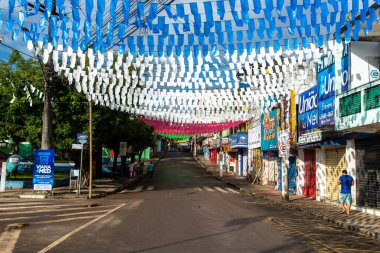 Valenca, Bahia, Brezilya - 24 Haziran 2022: Valenca, Bahia 'daki Festa Junina de Sao Joao için dekorasyon.