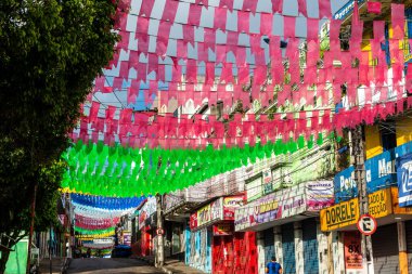 Valenca, Bahia, Brezilya - 24 Haziran 2022: Valenca, Bahia 'daki Festa Junina de Sao Joao için dekorasyon.