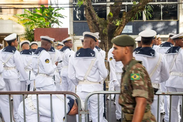 萨尔瓦多 巴西巴伊亚州 2022年9月7日 看到海军士兵在萨尔瓦多 巴伊亚州等待巴西独立日游行的开始 — 图库照片