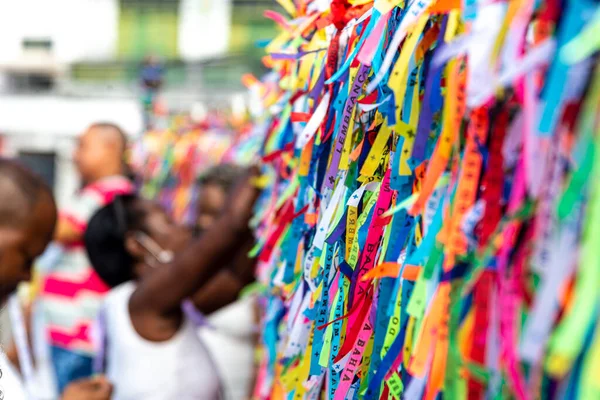 브라질 살바도르 2023 바히아 살바도르 2023 금요일에 교회의 난간에 색띠를 — 스톡 사진