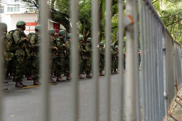 stock image Salvador, Bahia, Brazil - September 07, 2022: Army soldiers are in formation waiting for the beginning of the Brazilian independence parade, in Salvador, Bahia.