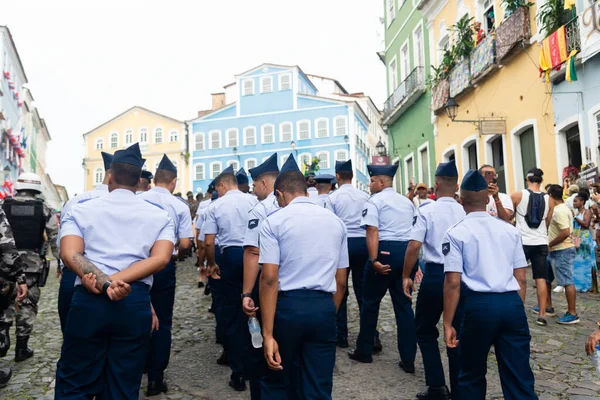 stock image Salvador, Bahia, Brazil - July 02, 2022: Air Force soldiers parade in celebrations of Bahia independence day, at Pelourinho in Salvador.