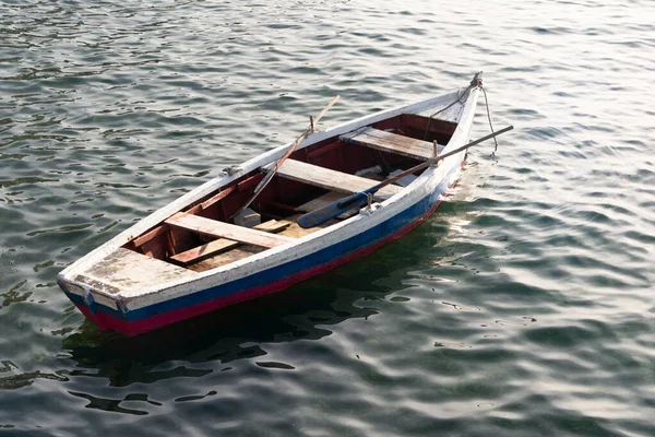 在海上停泊的渔船 萨尔瓦多 — 图库照片