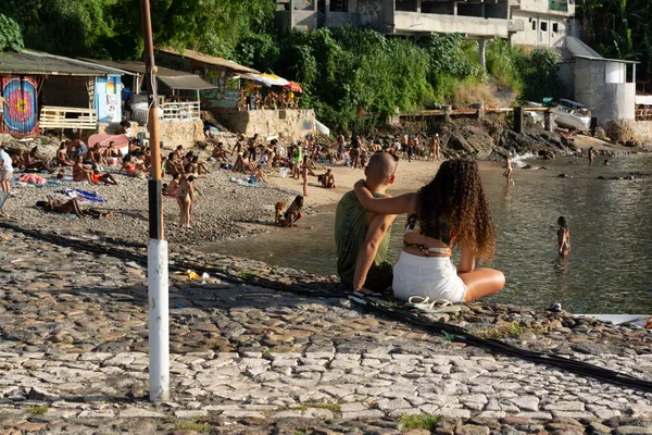 Salvador Bahia Brasil Enero 2022 Gente Tomando Sol Las Arenas —  Fotos de Stock