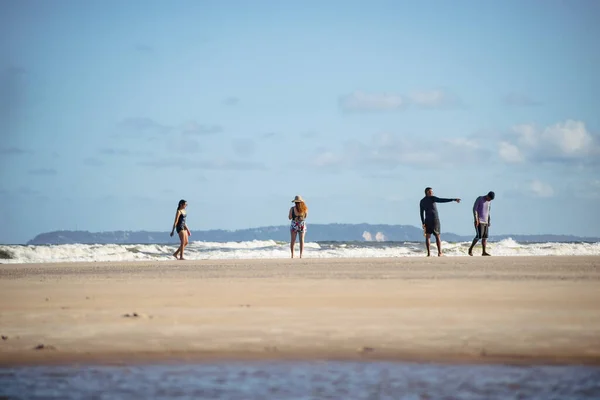 Валенка Бахия Бразилия Января 2023 Года Люди Гуляющие Развлекающиеся Пляже — стоковое фото
