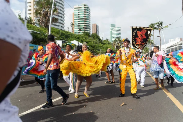 萨尔瓦多 巴西巴伊亚州 2023年2月11日 看到Forro文化团体在巴西巴伊亚州的Fuzue参加狂欢节前的游行 — 图库照片