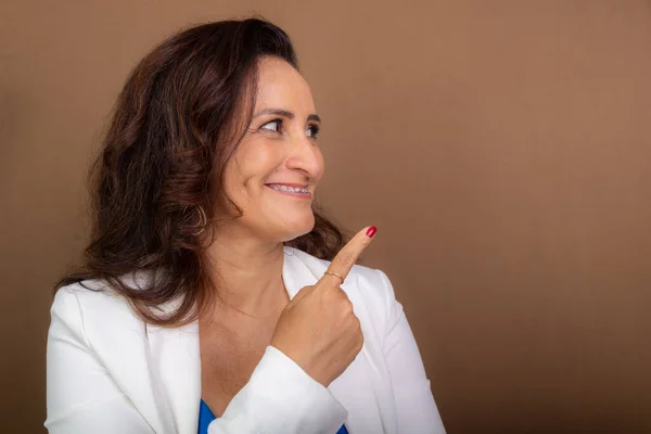 Portrait Coaching Woman Making Hand Gesture Concept Democratic Motivating Manager — Stock Photo, Image