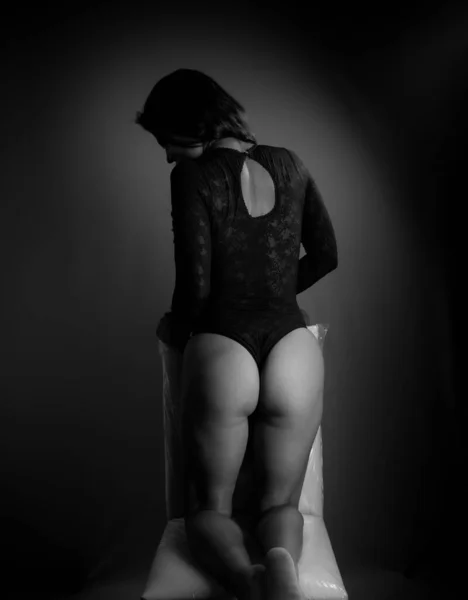 Black White Portrait Sensual Brunette Showing Ass Sexy Pose Dark — стоковое фото