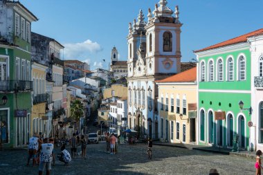 Salvador, Bahia, Brezilya - 02 Eylül 2023: Salvador, Bahia 'nın tarihi merkezinde Ladeira do Pelourinho' dan görüntü.