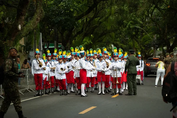 巴西巴伊亚州萨尔瓦多市 2023年9月7日 在巴西巴伊亚州萨尔瓦多市举行的独立阅兵式上 可以看到军队军事学院的学生 — 图库照片